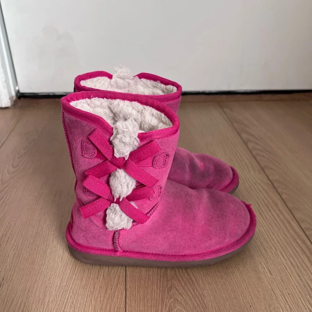 Koolaburra Kids Pink Shearling Bow Boots